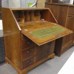 648 1424 SECRETAIRE